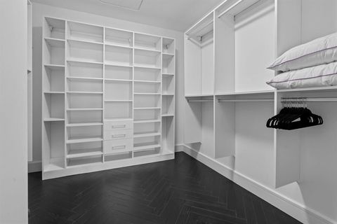 Tiny photo for 2408 Victory Park Lane #736, Dallas, TX 75219 (MLS # 21026125)