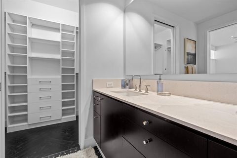 Tiny photo for 2408 Victory Park Lane #736, Dallas, TX 75219 (MLS # 21026125)