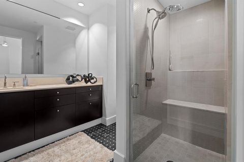 Tiny photo for 2408 Victory Park Lane #736, Dallas, TX 75219 (MLS # 21026125)