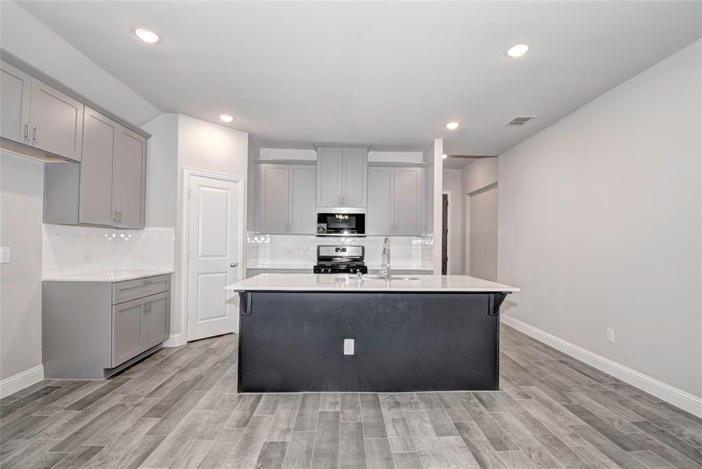 6004 Horsetail Drive