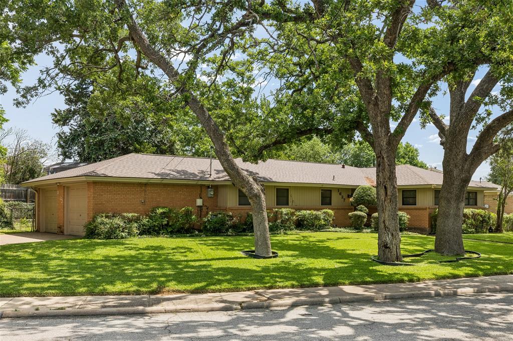 1637 Hendrix Drive