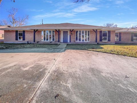 1736 Reynoldston Lane Dallas TX 75232