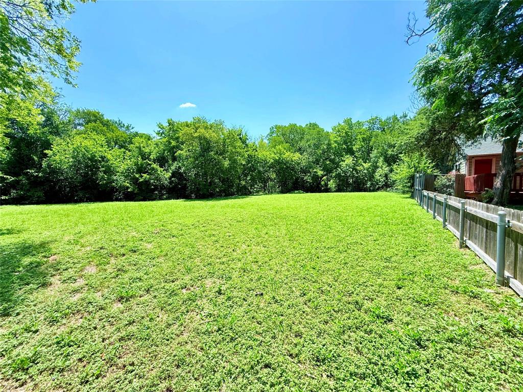1216 W Clarendon Drive