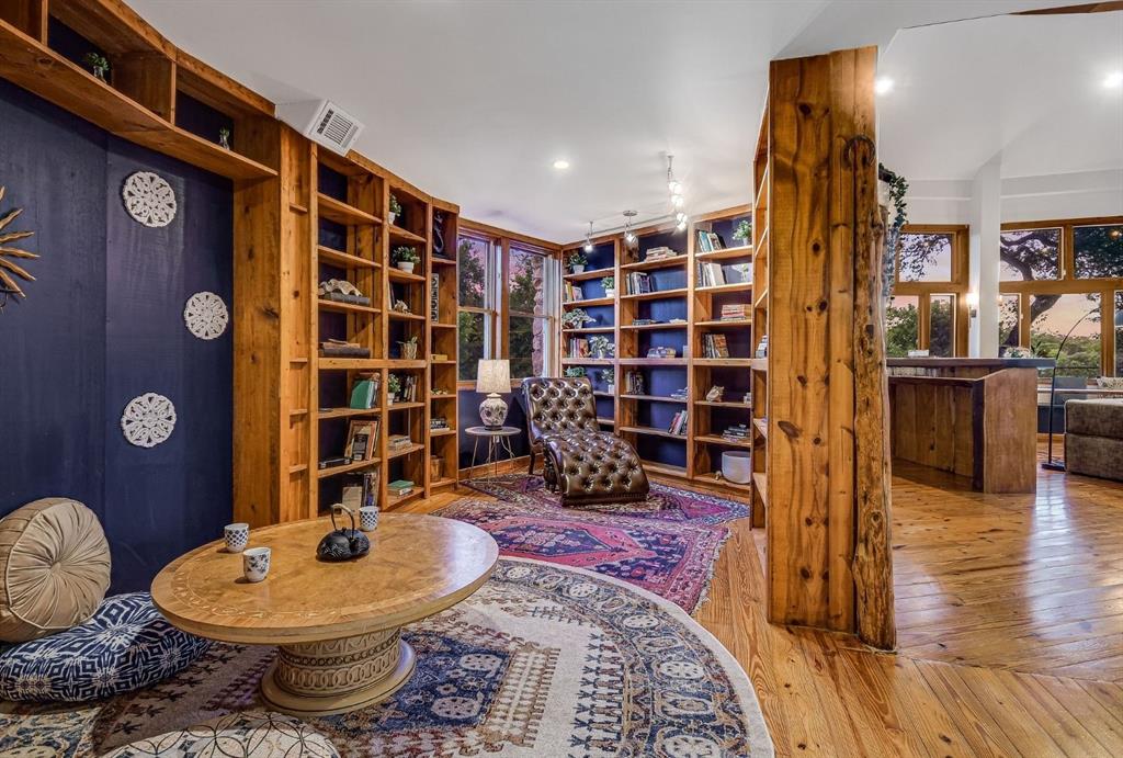 na - Commercial Sale