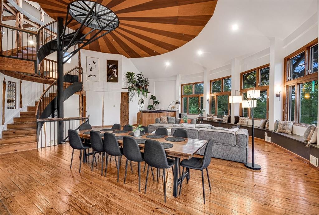 na - Commercial Sale