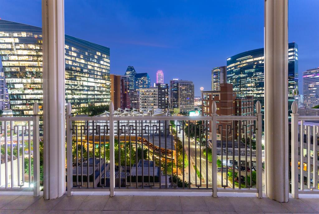 Ritz-Carlton Tower & Regency Row Residence Condo - Residential