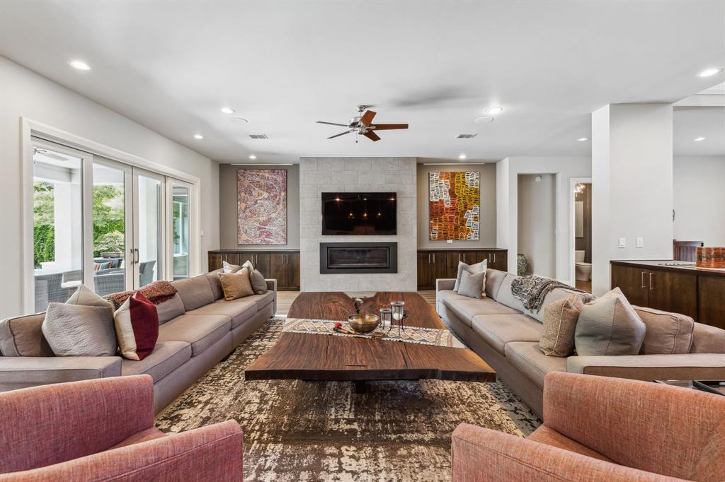 Briarwood 02 Instl - Residential