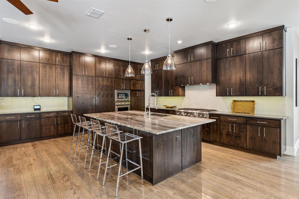 Briarwood 02 Instl - Residential