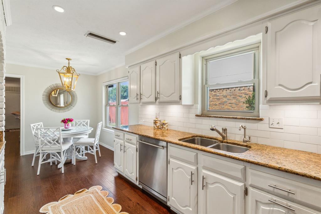 Place 01 544 - Residential