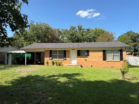520 W Elm Street Canton TX 75103