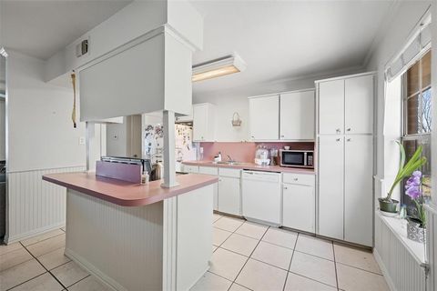 Tiny photo for 821 Jennifer Court, Sanger, TX 76266 (MLS # 21200980)