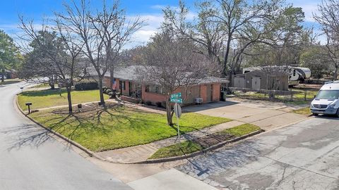 Tiny photo for 709 Hurstview Drive, Hurst, TX 76053 (MLS # 21197256)