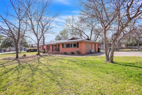 Tiny photo for 709 Hurstview Drive, Hurst, TX 76053 (MLS # 21197256)