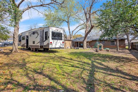 Tiny photo for 709 Hurstview Drive, Hurst, TX 76053 (MLS # 21197256)