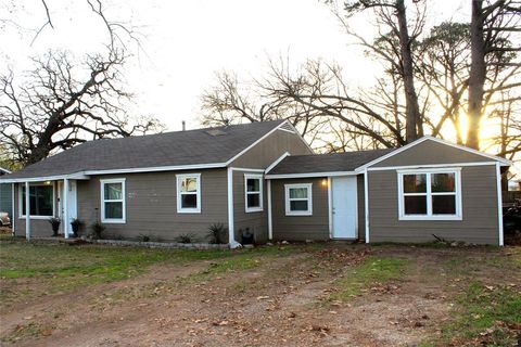 215 Dewitt Street, Collinsville, TX 76233 - MLS#: 20880552