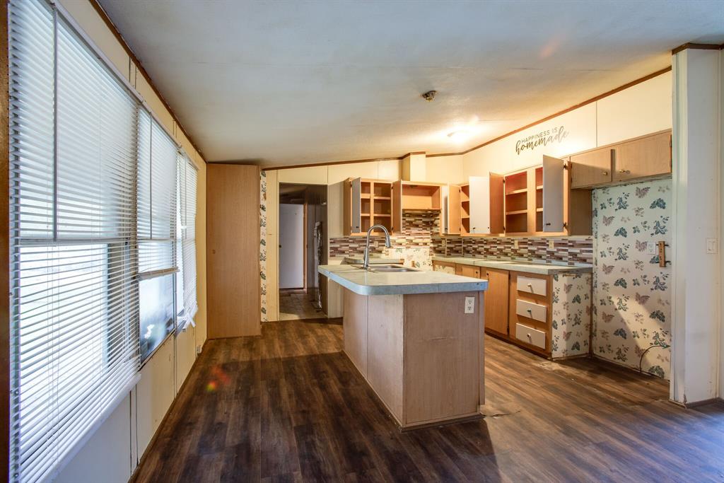 Whispering Oaks Mh Village - Residential