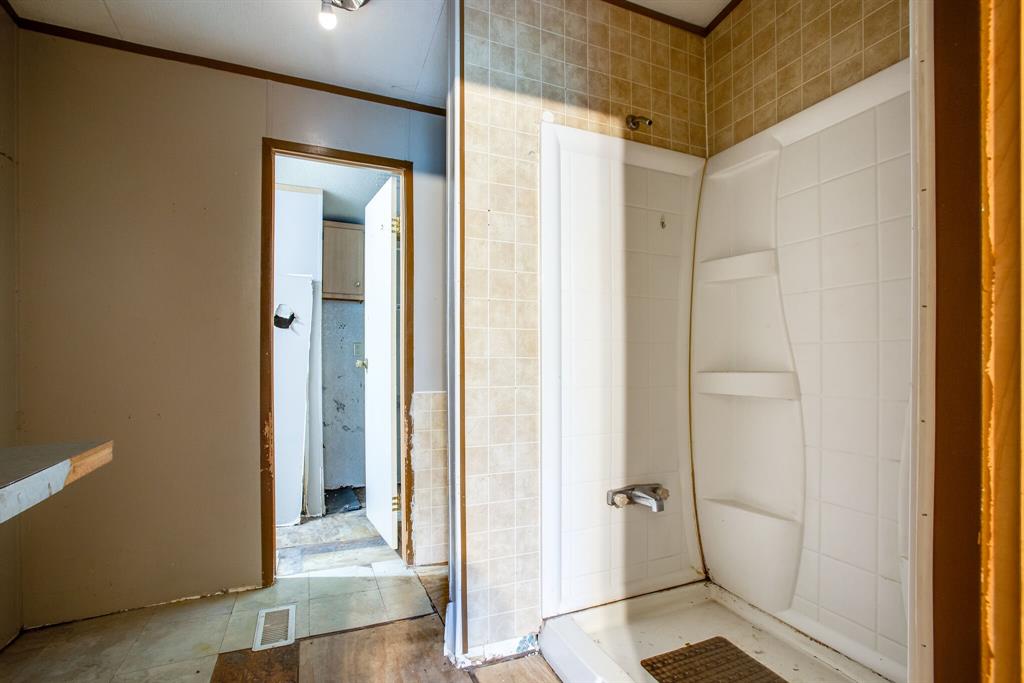 Whispering Oaks Mh Village - Residential