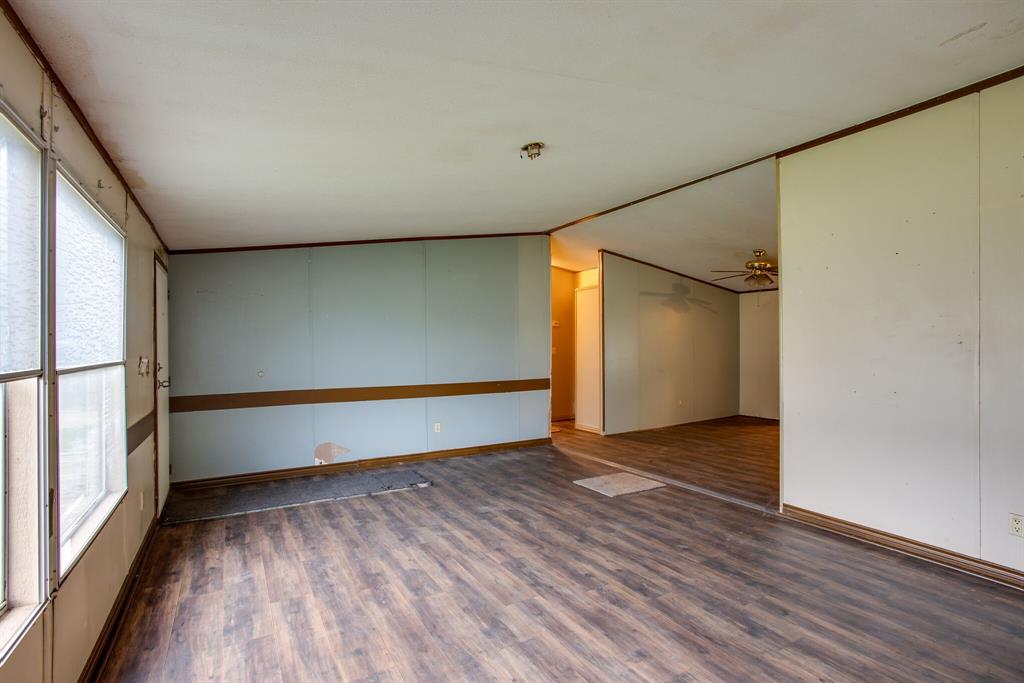 Whispering Oaks Mh Village - Residential