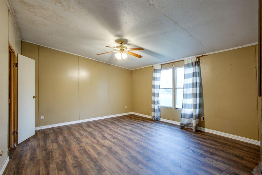 Whispering Oaks Mh Village - Residential