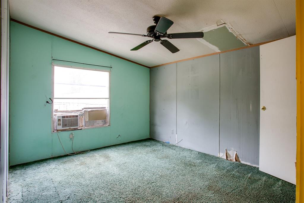 Whispering Oaks Mh Village - Residential