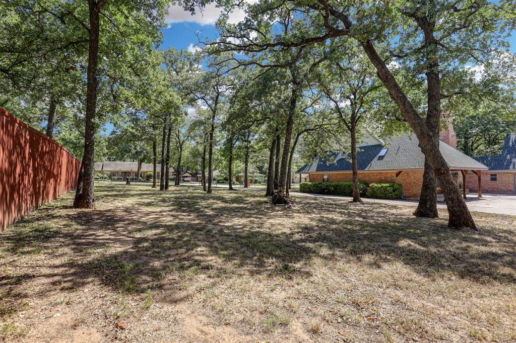104 W Ash Lane
