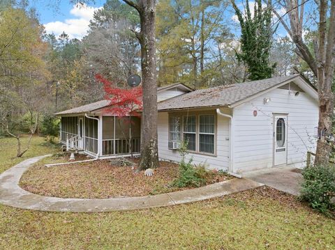 A home in Hughes Springs