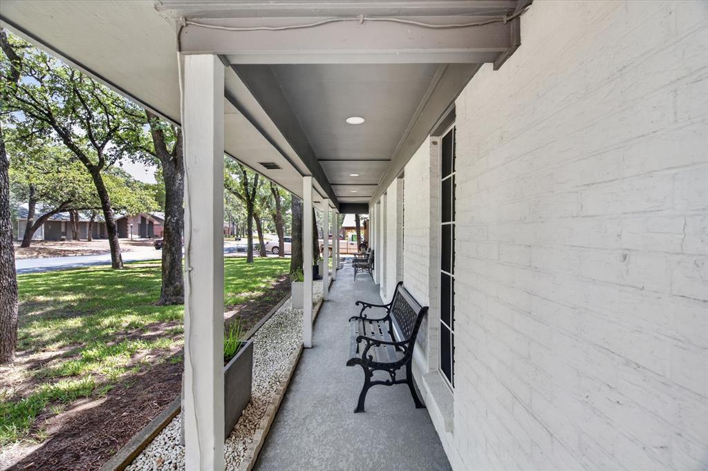 1317 W Redbud Drive