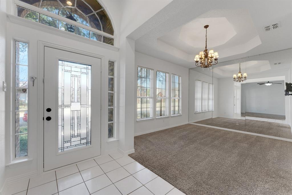 5512 CHARLESTON Drive