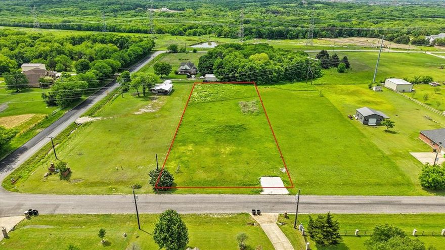 Great opportunity to build your new HOME! This may just be the perfect starting point...to own your own land and build as you choose. Lots of new constructions in the area. This lot is convenient to schools, shopping centers, fitness facilities, N State Hwy 78, Lake Ray Hubbard, and Lavon Lake!