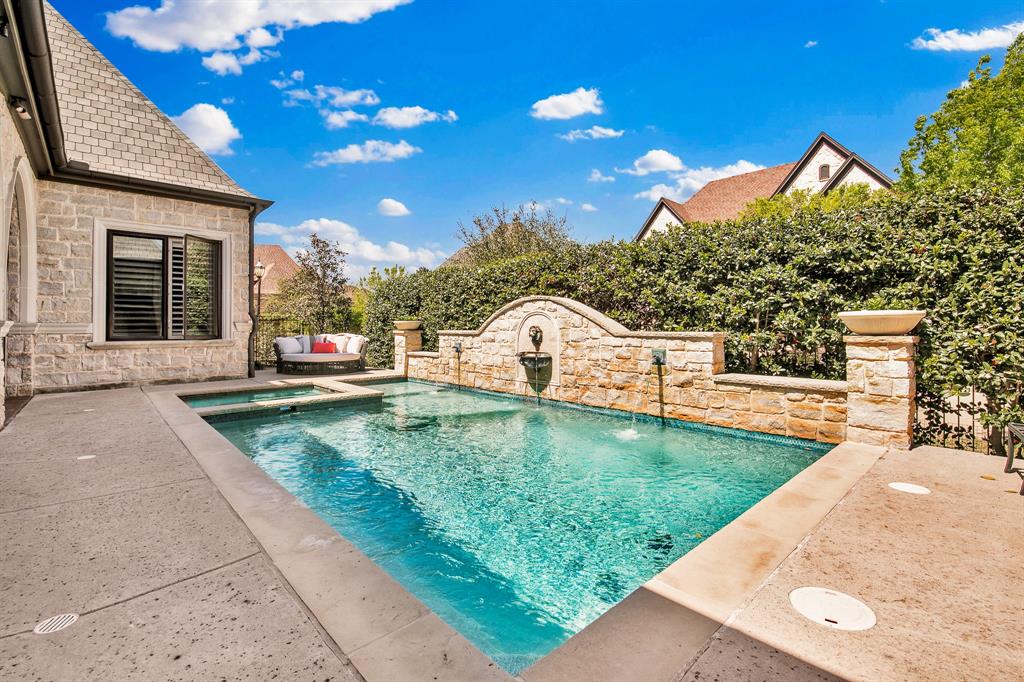 Carillon - Residential