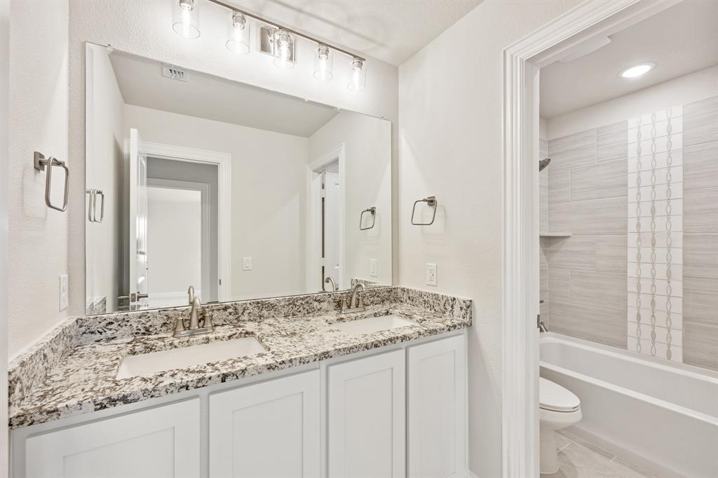 The Lakes at Parks of Aledo - Residential