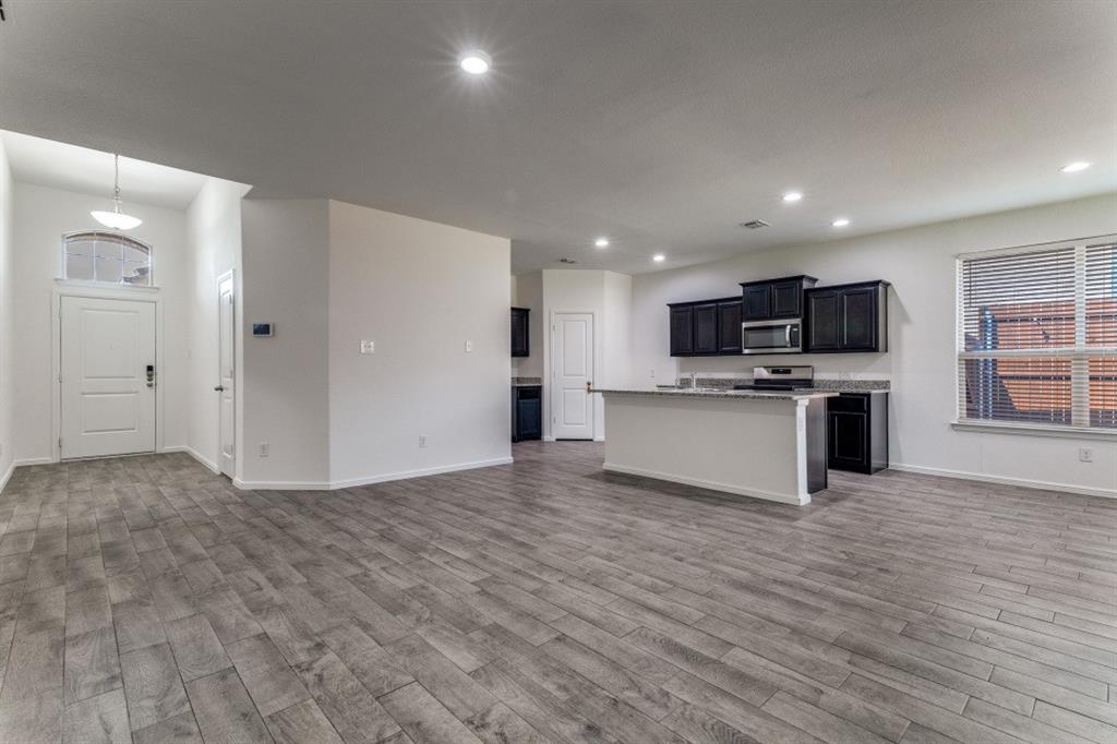 CHAPEL CREEK - Residential