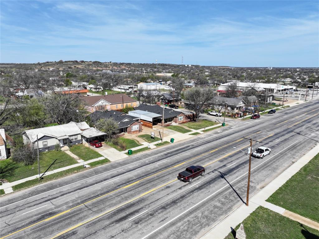 Clow 2 Add Town Coleman - Commercial Sale