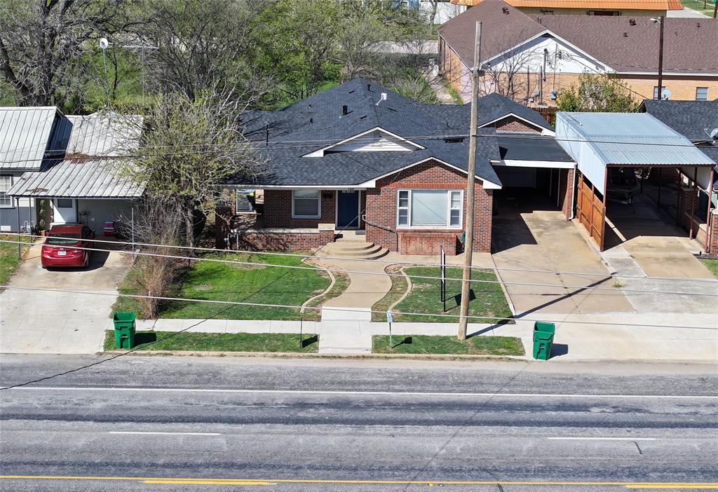 Clow 2 Add Town Coleman - Commercial Sale