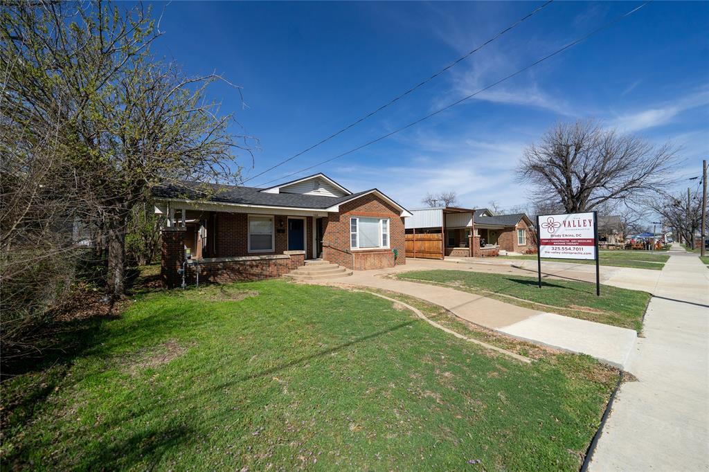 Clow 2 Add Town Coleman - Commercial Sale