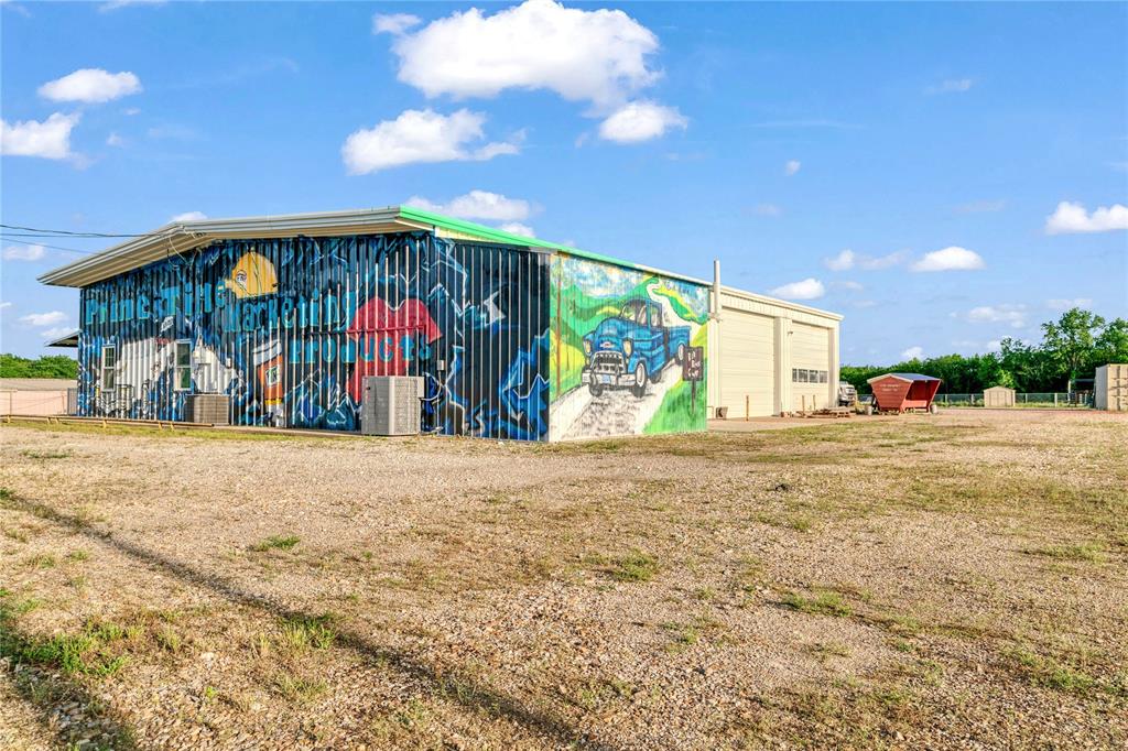 2210 US Highway 82 W