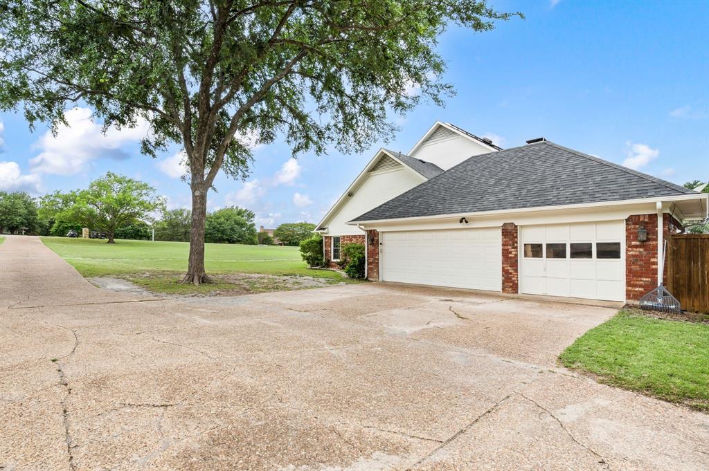 11 Country Ridge Road