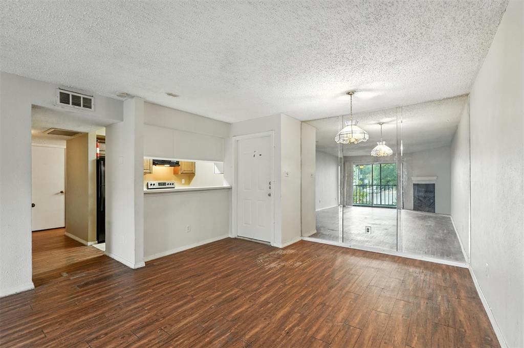 Cambridge Condos Ph 01 03 - Residential