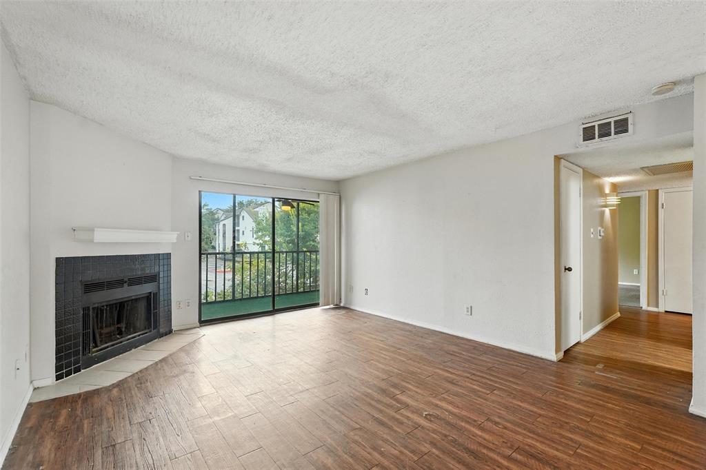 Cambridge Condos Ph 01 03 - Residential