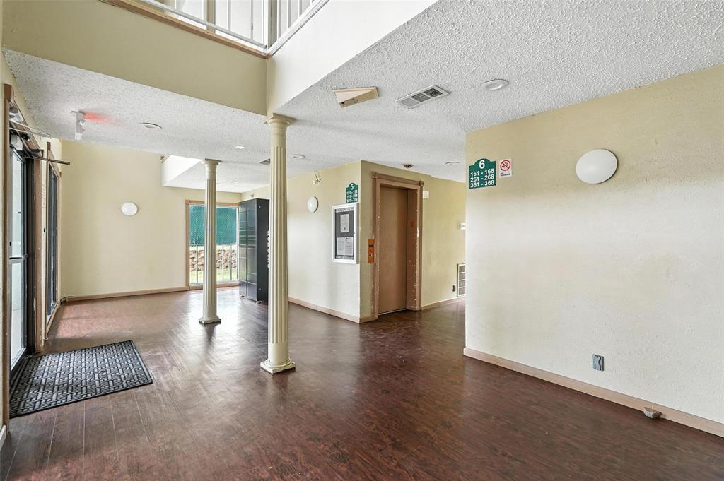 Cambridge Condos Ph 01 03 - Residential