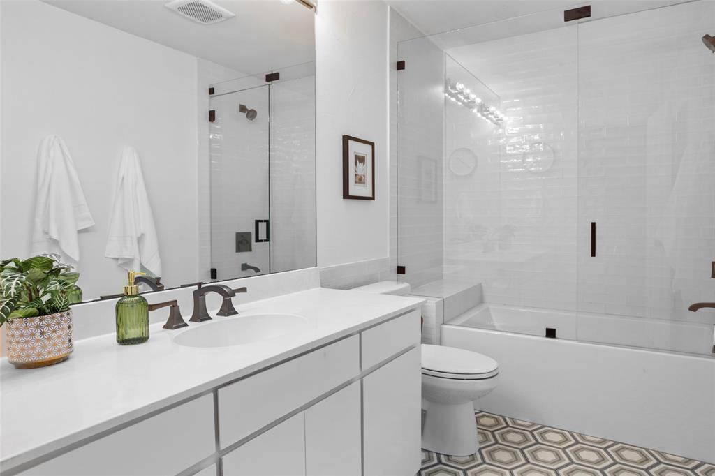 Canyon Lake Estate - Residential