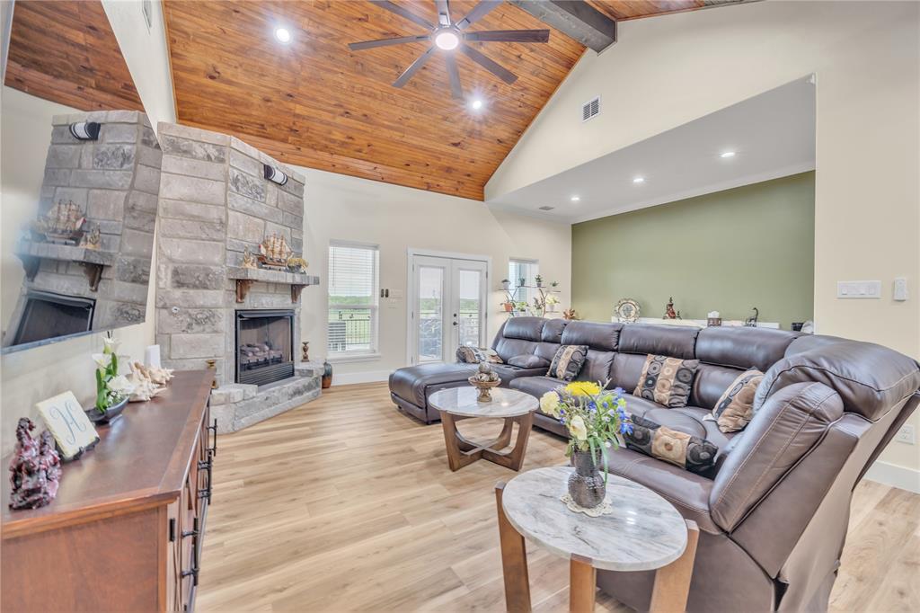 Jr Ranch - Residential