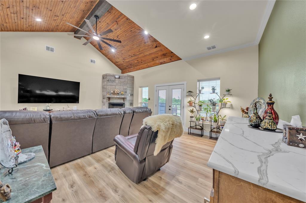 Jr Ranch - Residential