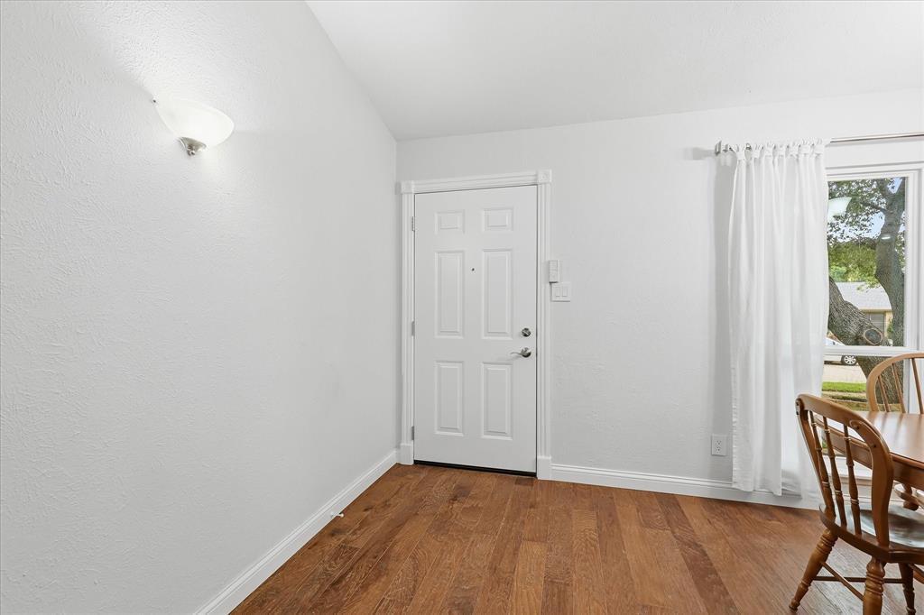 2837 Edinburg Lane