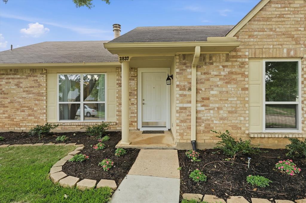 2837 Edinburg Lane