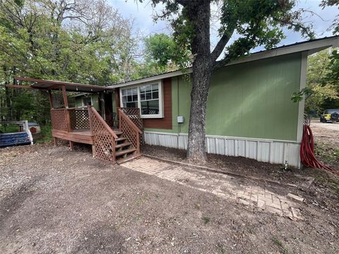 Photo of 1466 County Road 3504, Quinlan, TX 75474 (MLS # 21224969)