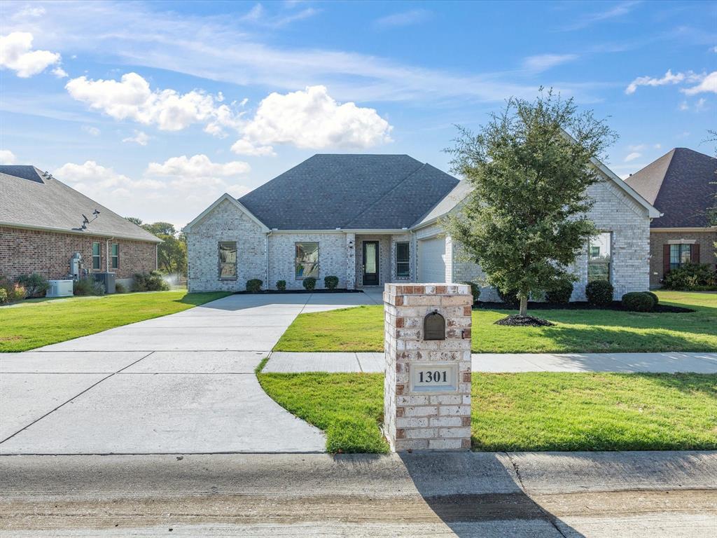 1301 Carnoustie Drive