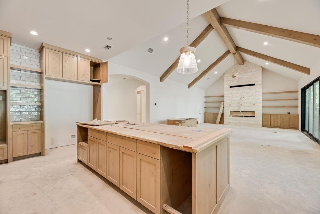 7 Horseshoe Drive
