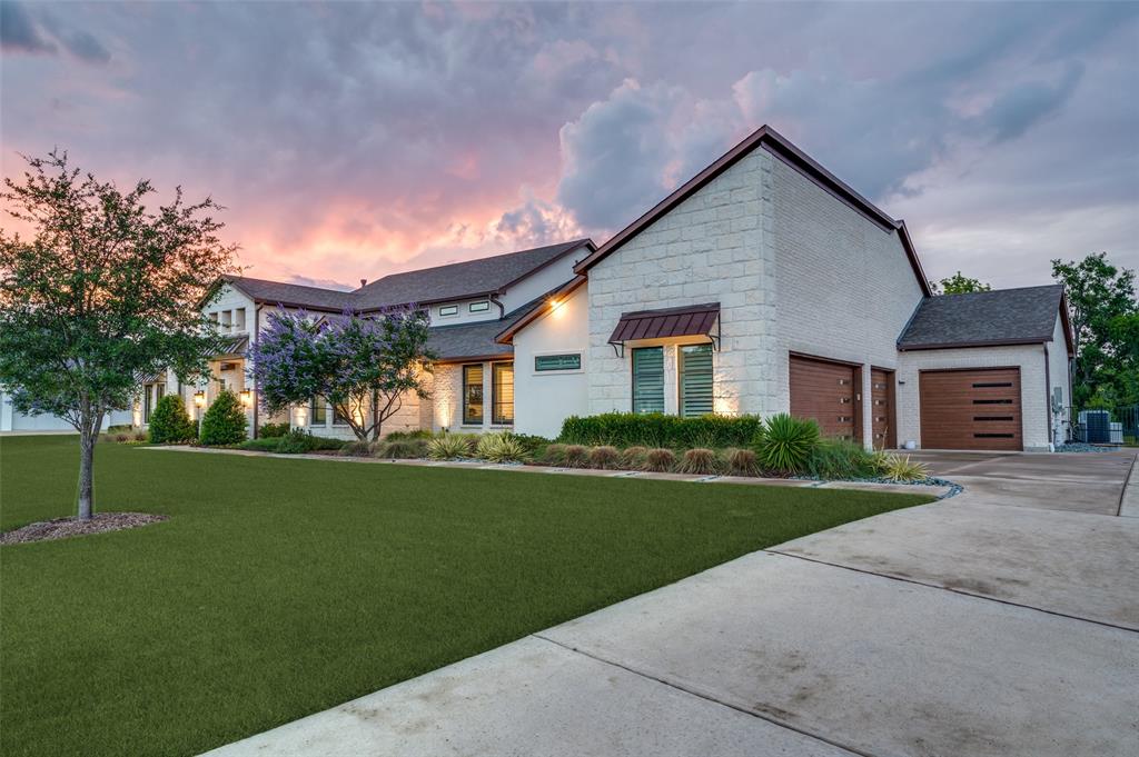 2110 HONEY Lane
