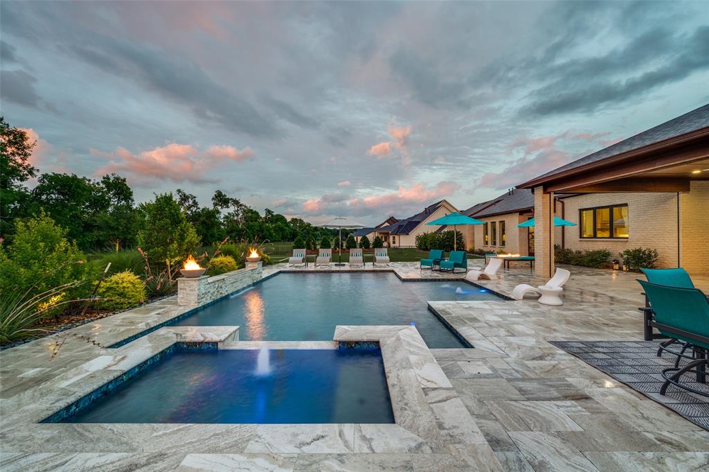 HIDDEN CREEKS POINTE - Residential